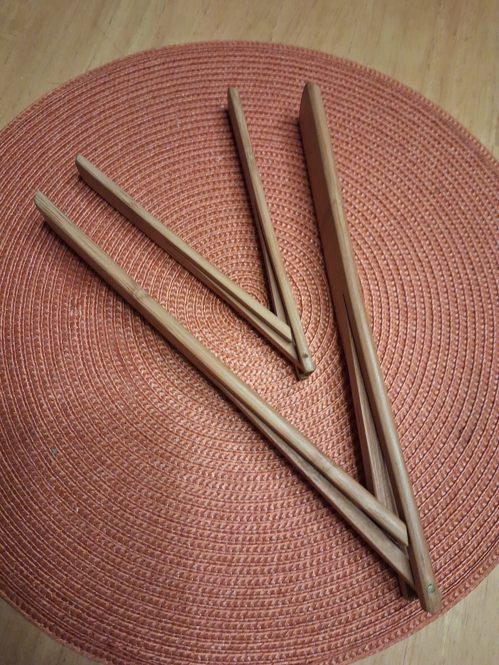 The Pampered Chef Bamboo Folding Tongs Set Of 2 One 7" & One 11" Retired